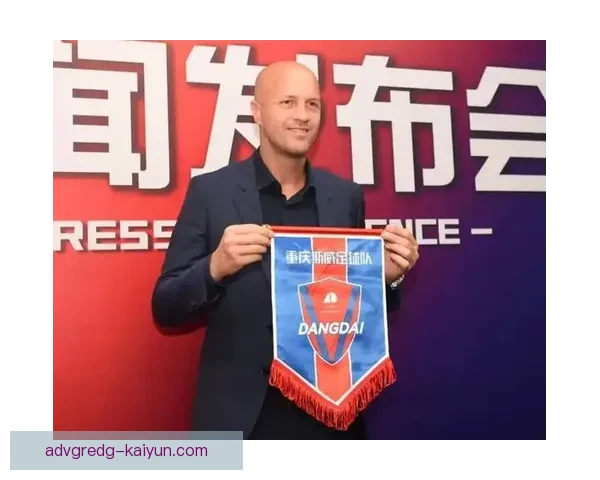 克鲁伊夫战术地位解析：足球战术演变中的关键影响因素