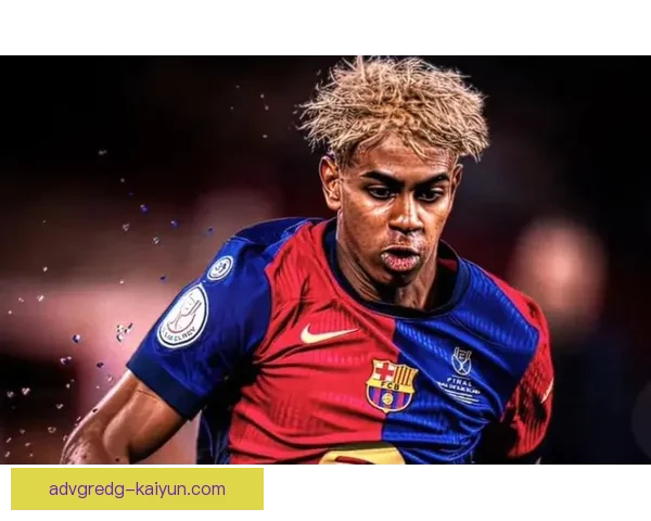 拉菲尼亚在国家队首秀中表现稳健，备受关注