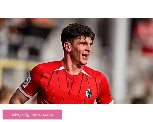 德甲弗赖堡更衣室氛围积极，球队状态逐渐回暖，值得关注